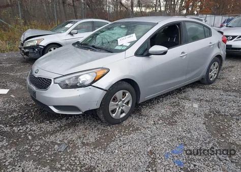 2016 Kia Forte Lx z USA, uszkodzony, nr VIN KNAFK4A60G5515623